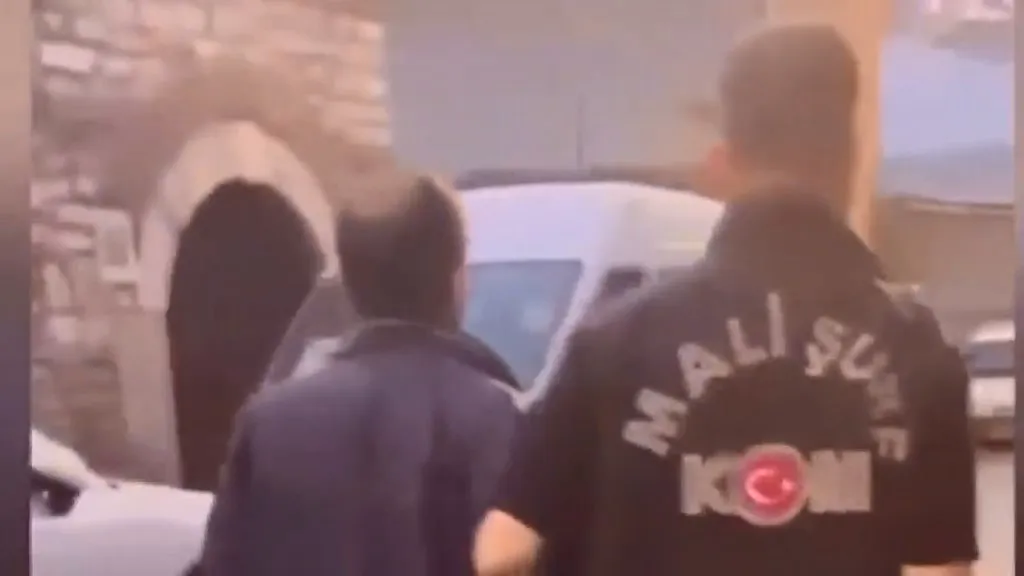 İstanbul'un kalbinde sahte vurgun: Piyasadaki sahte altın ve paralara büyük darbe