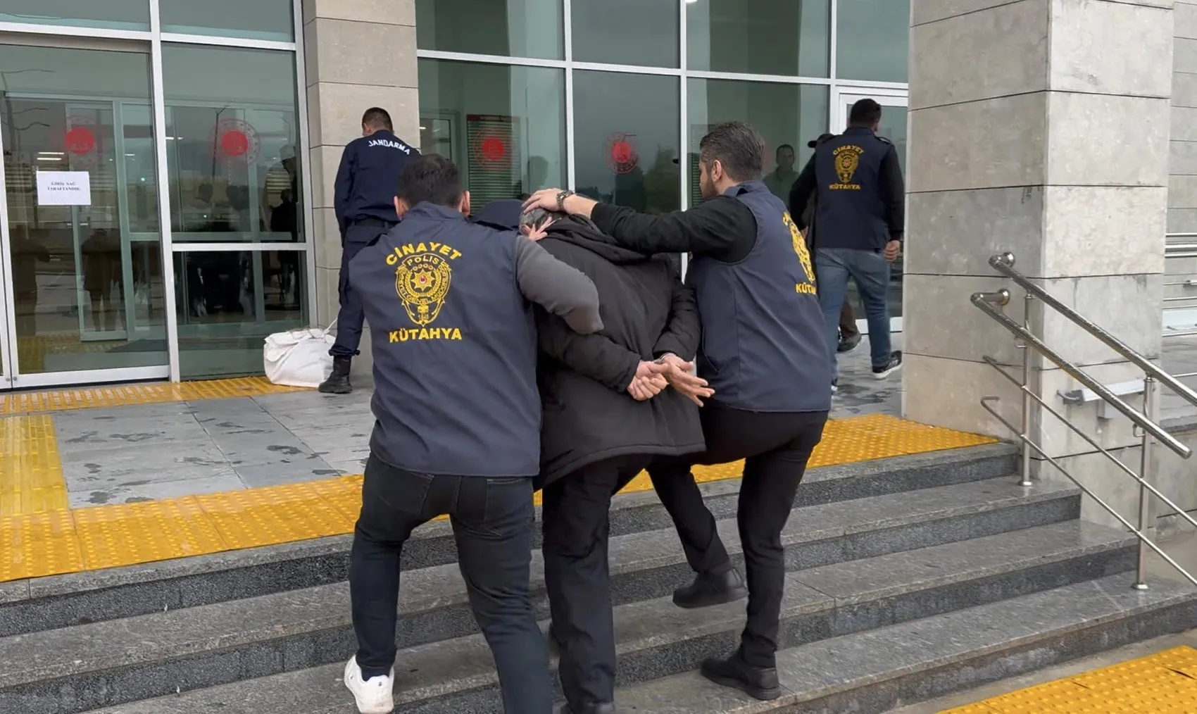Kütahya'da kan donduran cinayet: Büyü iddiasıyla işlediği cinayeti itiraf etti