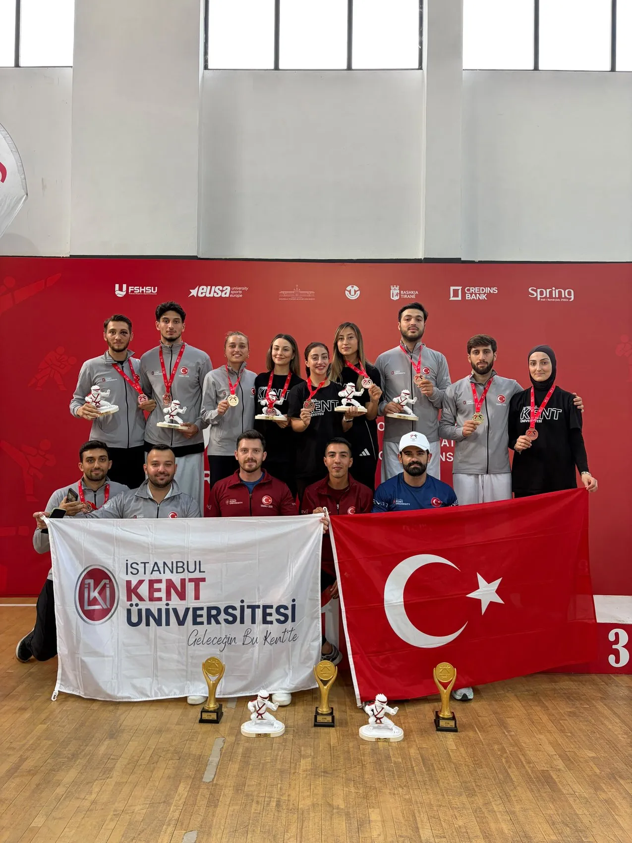 Tiran'da Türk Rüzgarı: İstanbul Kent Üniversitesi Avrupa'nın Zirvesine Yerleşti