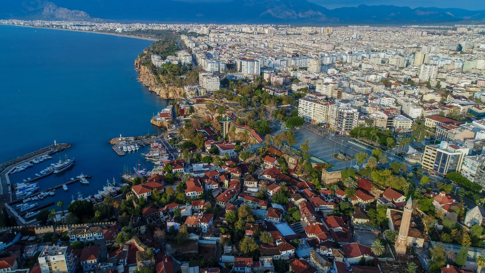 Antalya'da üniversite telaşı: Kira piyasasında 55 bin liraya varan uçurum