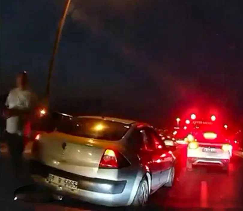 Trafikte sahte başkomiser paniği: Market çalışanı olduğu ortaya çıktı