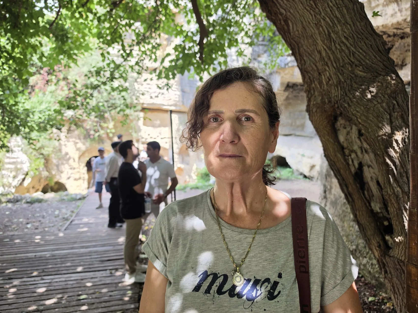 İnsan Emeğinin Devasa Mirası: Binlerce Esirin Kazdığı Tünel Turist Akınına Uğruyor