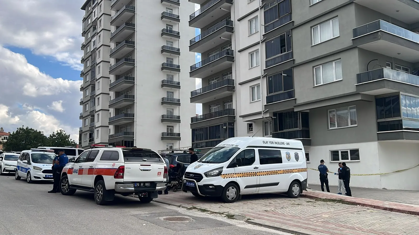 Karaman'da korkunç şüphe: Kapıdaki not ekipleri alarma geçirdi