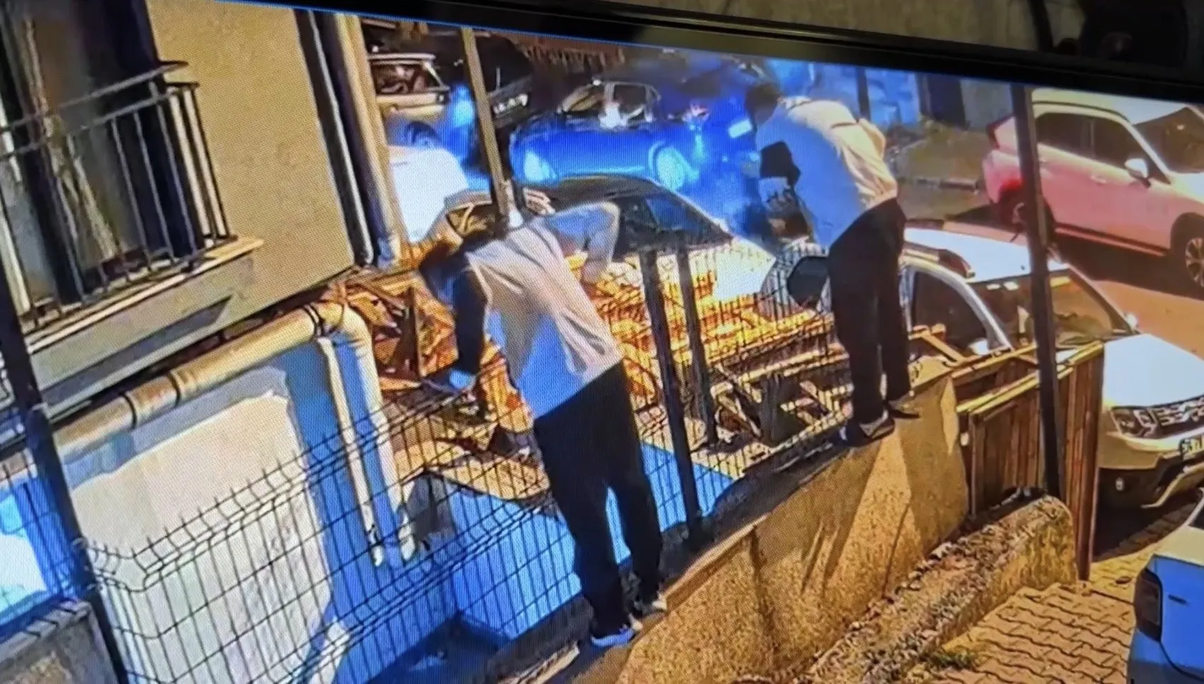 Kağıthane'de rezidans dehşeti: 14'üncü kattan düşen genç kadın hayatını kaybetti