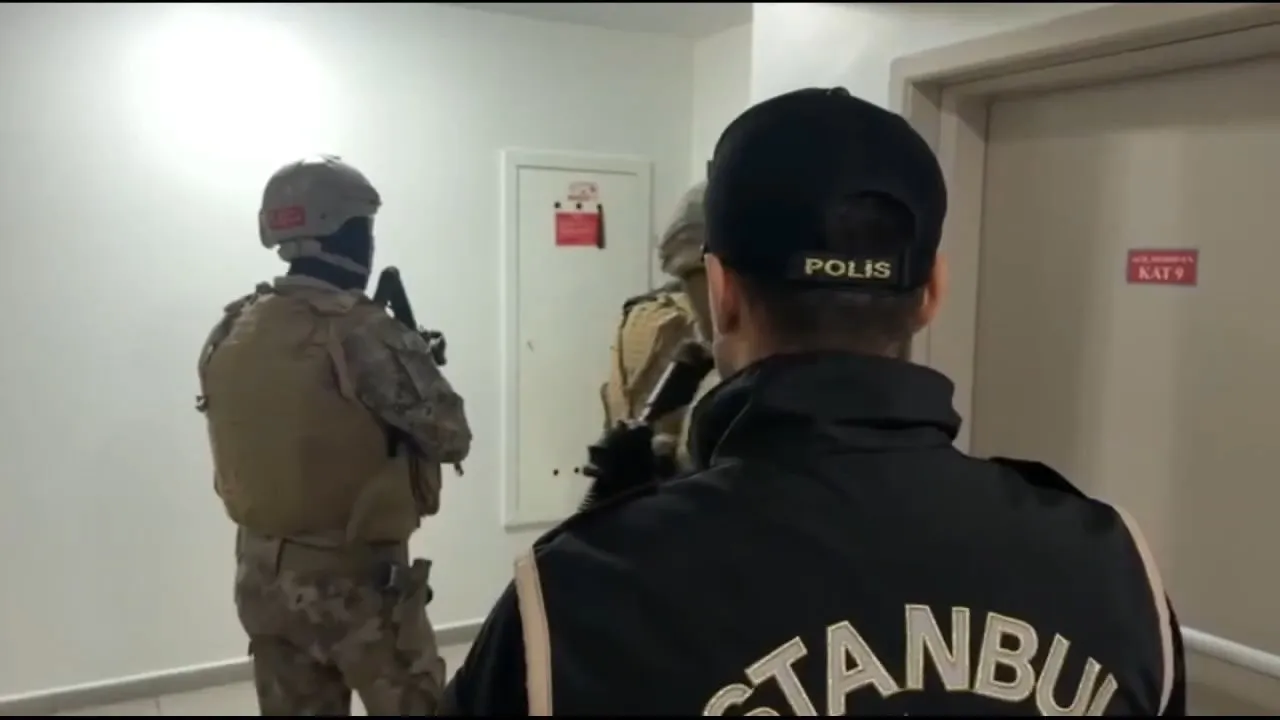 Emniyetten dev şafak operasyonu: 20 ilde 12 suç örgütü çökertildi