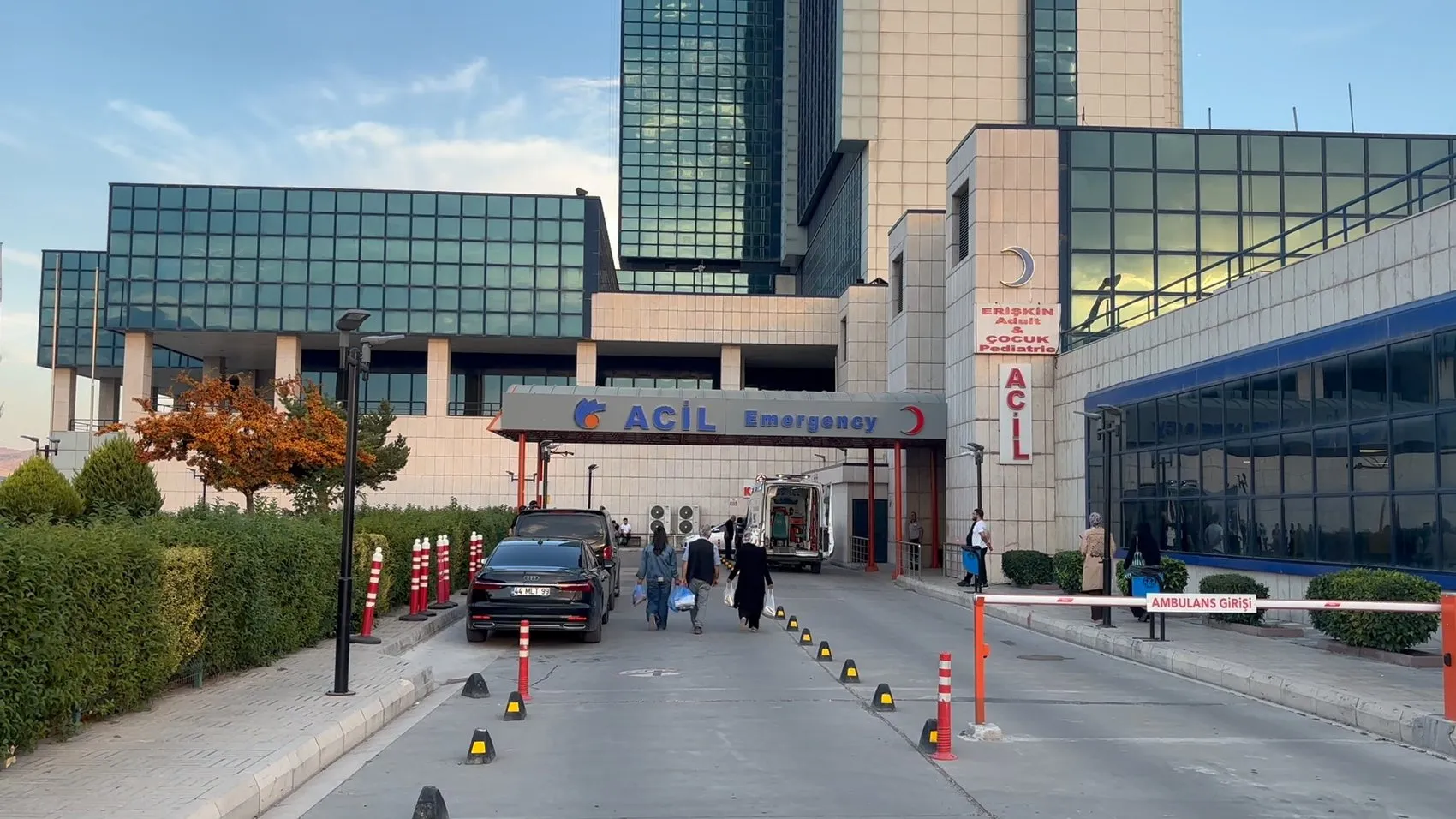 Veli Ağbaba'nın ani rahatsızlığı sevenlerini endişelendirdi