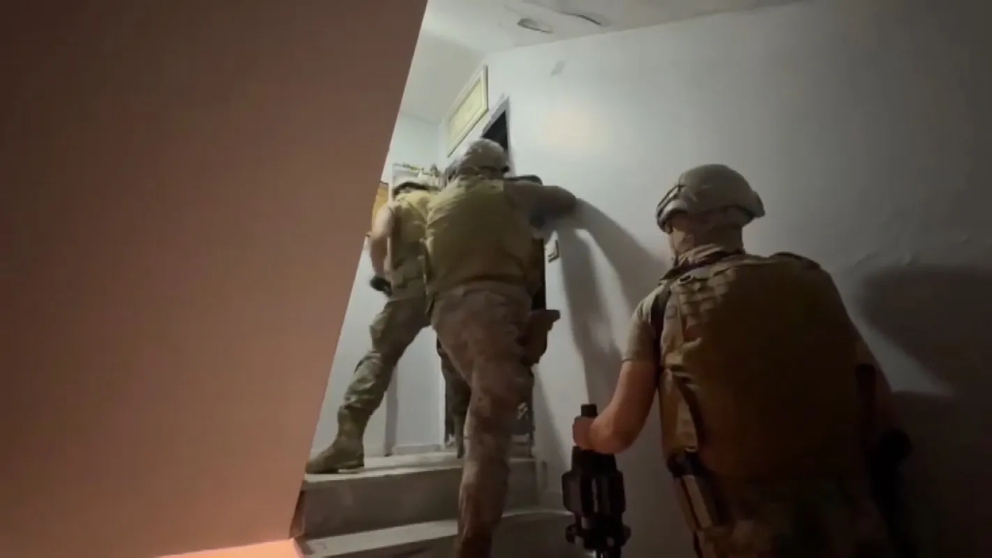 İstanbul'da suç ağının çökertildiği operasyonda 15 kişi demir parmaklıklar ardında