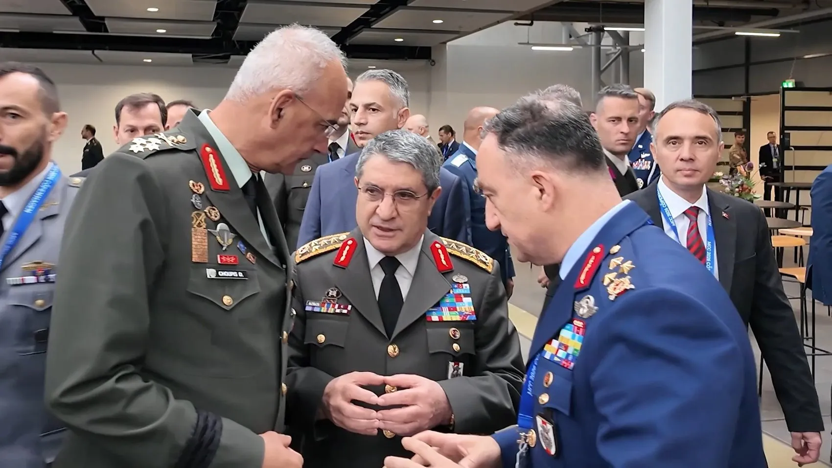 Kopenhag'da kritik savunma trafiği: Orgeneral Bayraktaroğlu'ndan yoğun diplomasi mesaisi