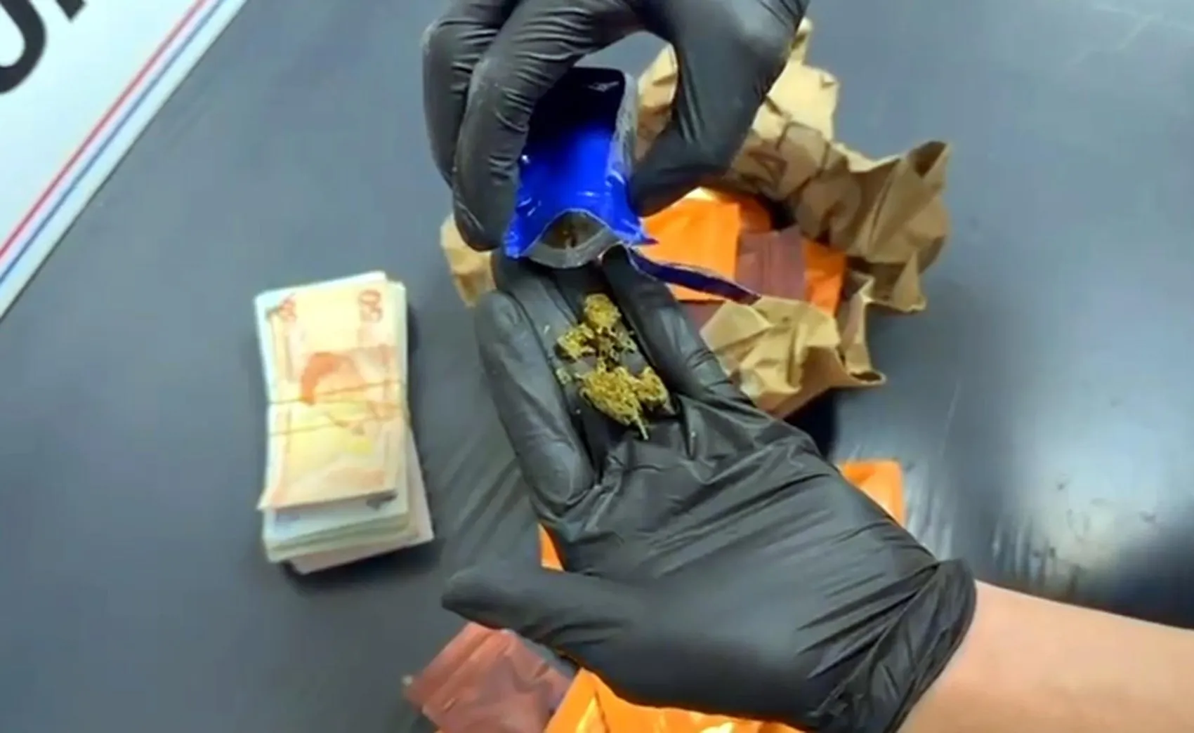 Tekirdağ'da zehir tacirlerinin cips paketi oyunu polise takıldı