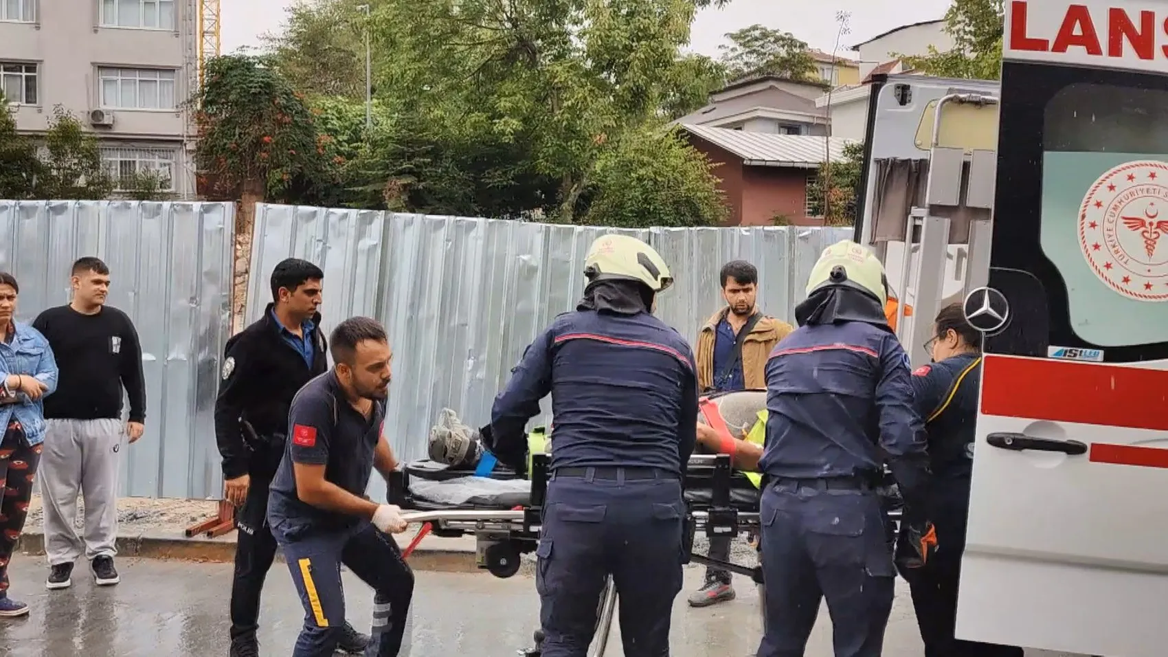 Fatih'te inşaat sahasında korkunç kaza: Bir anlık dikkatsizlik ağır sonuçlandı