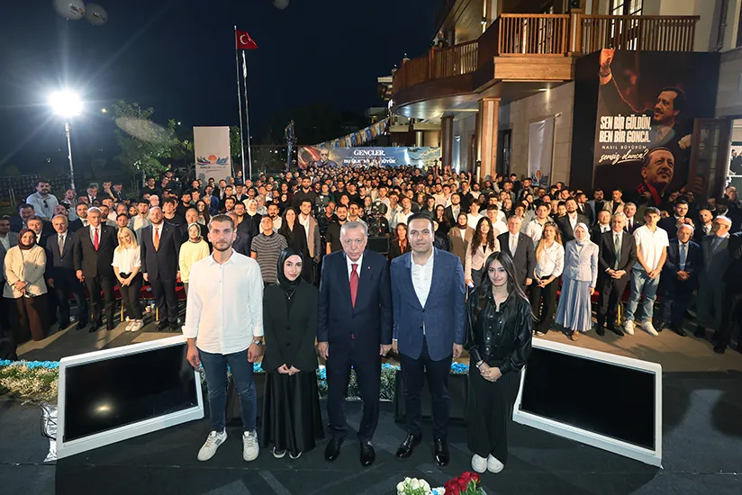 Samsun'da gençlerle buluşan Erdoğan'dan tarihi mesaj: Yarın kaptan köşkünde siz olacaksınız