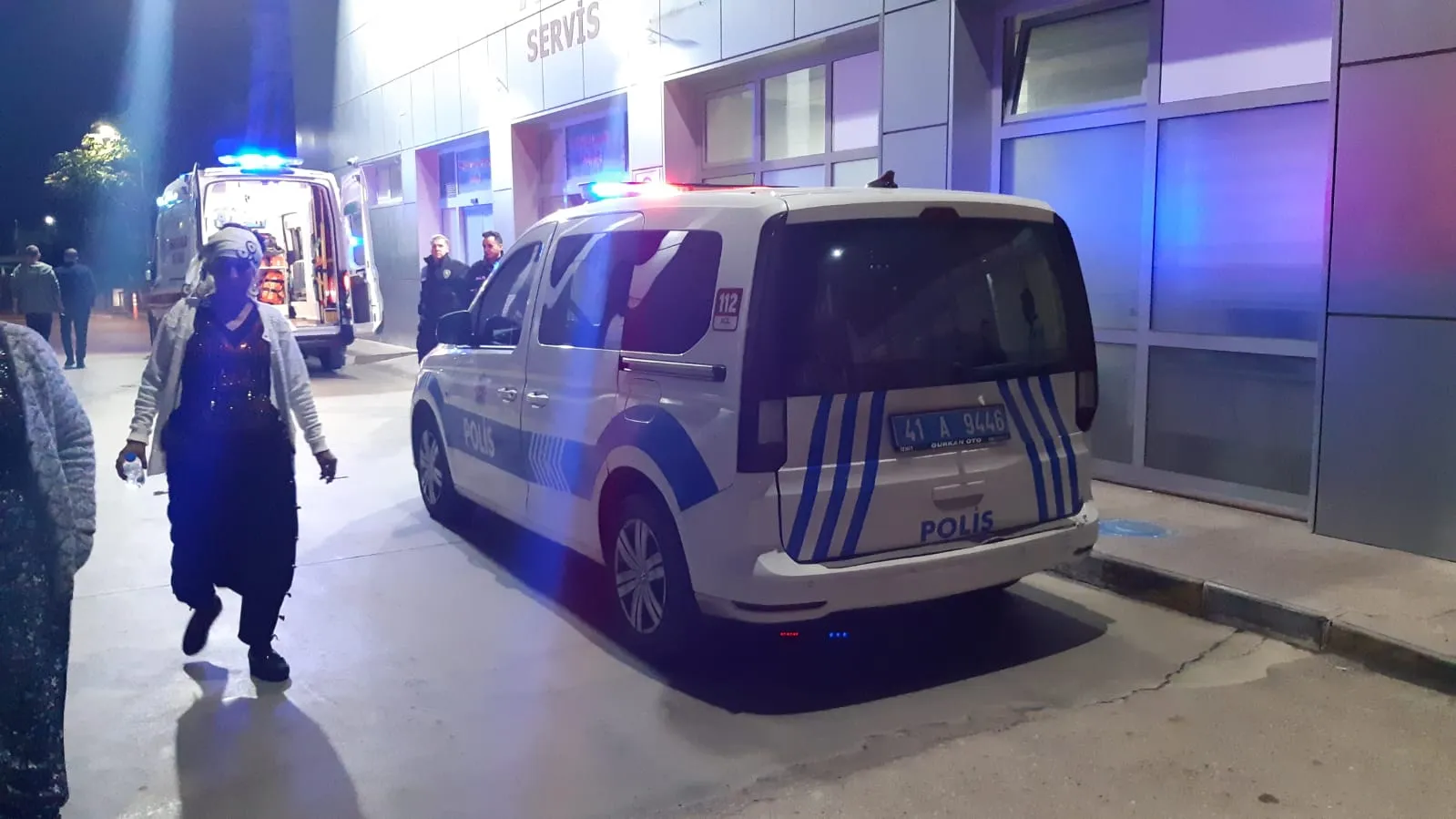 Körfez'de sokak ortasında dehşet: Boşandığı eşini hayattan kopardı