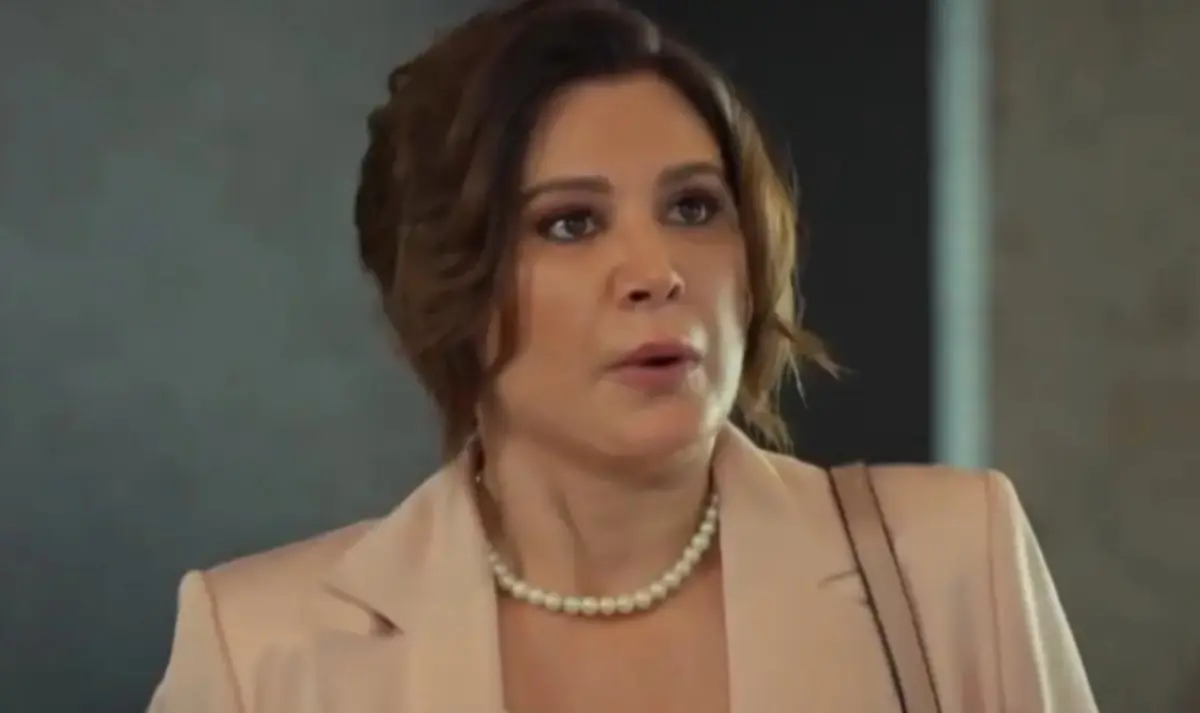 Yahşi Cazibe nin Simge si Hande Katipoğlu yeniden ekrana döndü! Görenler tanıyamadı 4