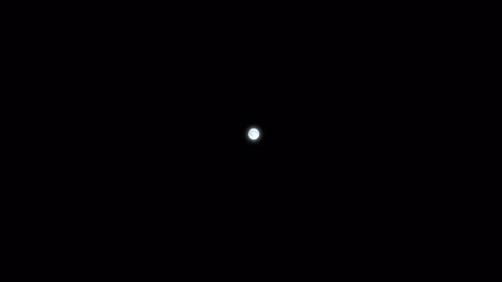 İstanbul gecelerinde devasa parlaklık: Hasat Ayı şehri büyüledi