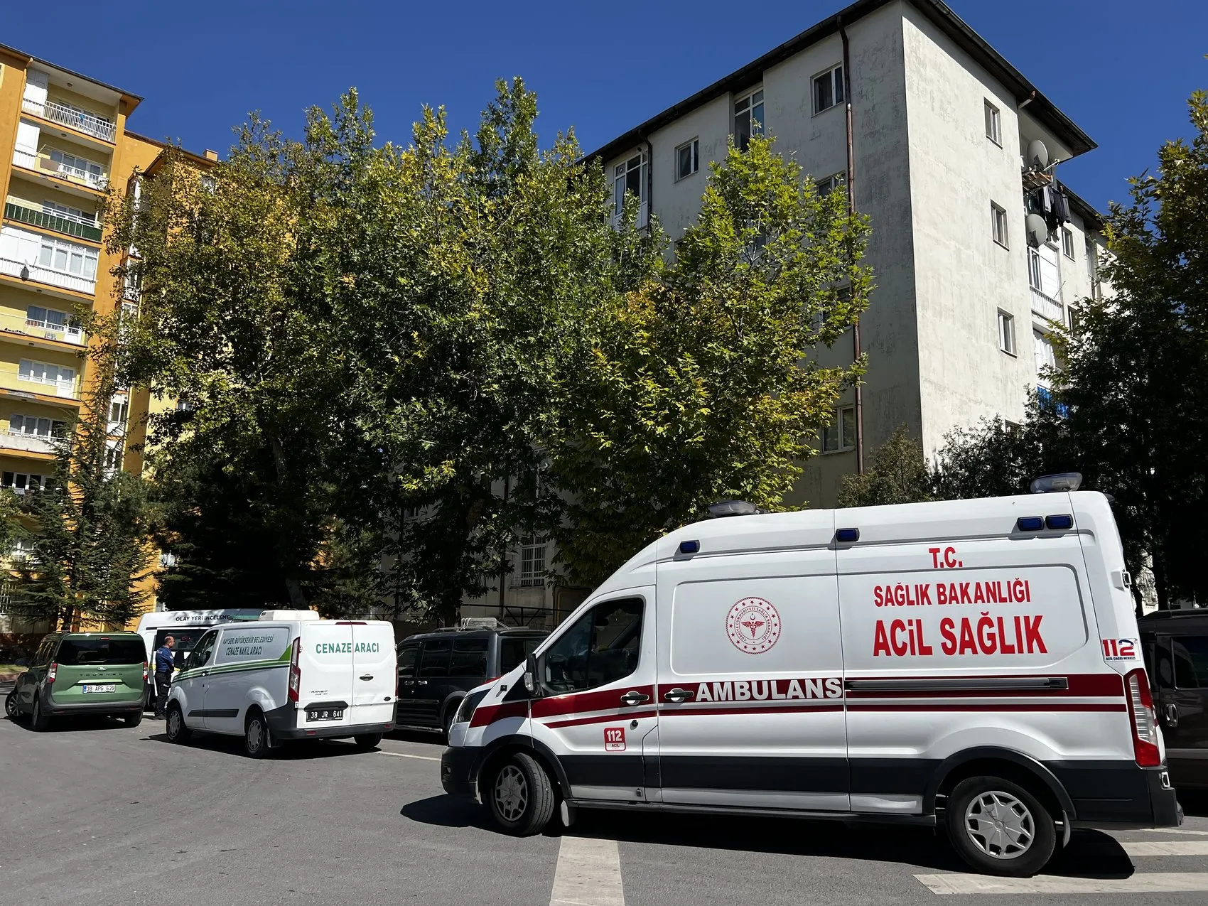 Kayseri'de apartman dairesinden gelen ağır koku acı gerçeği ortaya çıkardı