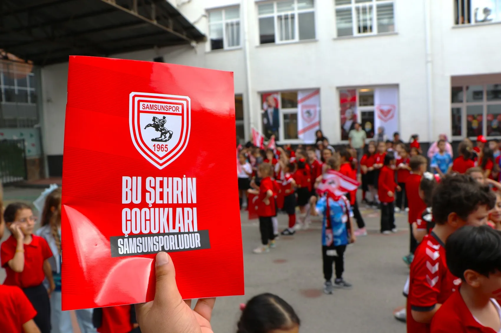 Samsunspor'un minik kalplerde başlattığı kırmızı-beyaz seferberlik