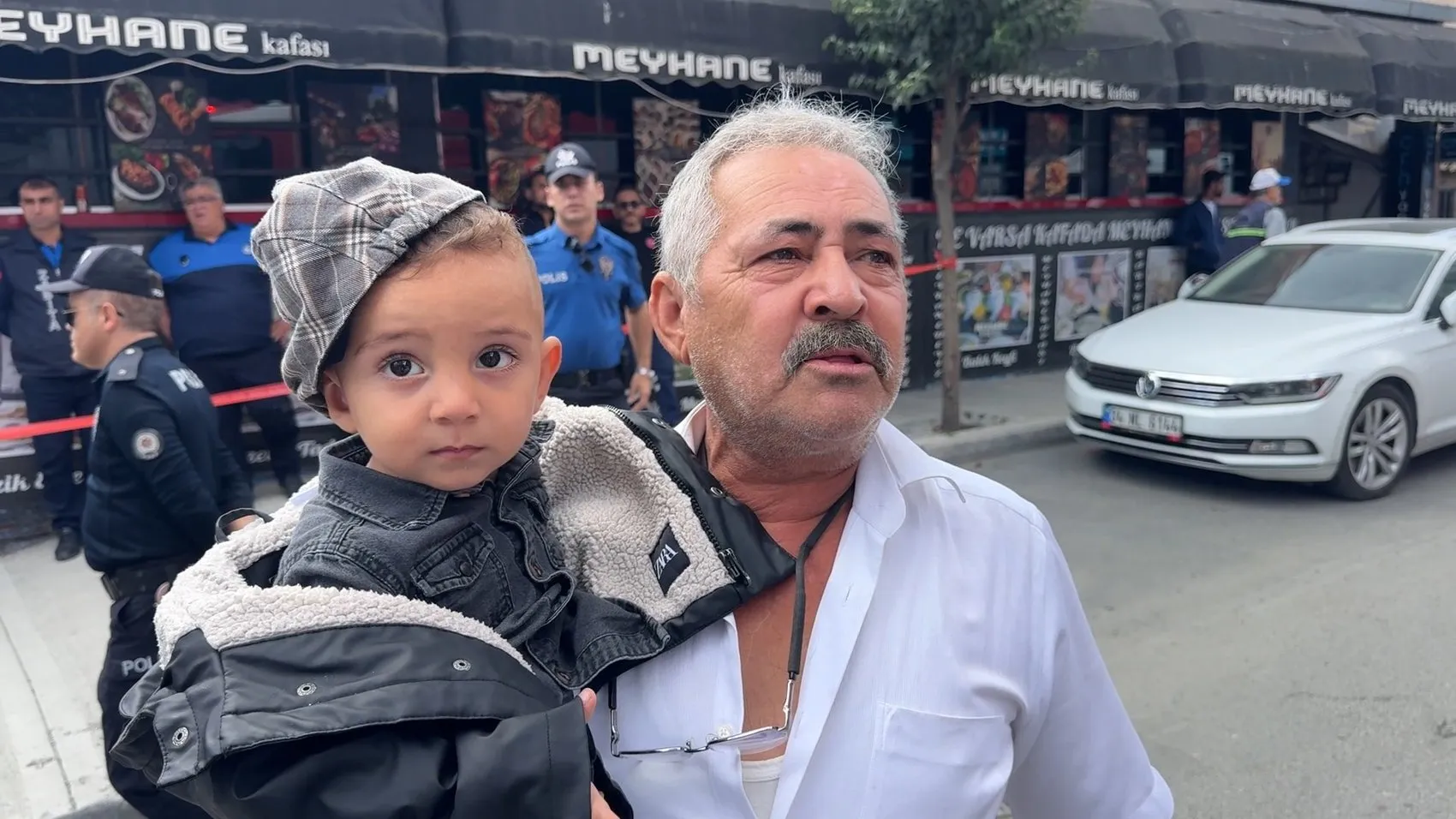 Avcılar'da korku dolu anlar: Elektrik panosundan yükselen dumanlar binayı esir aldı