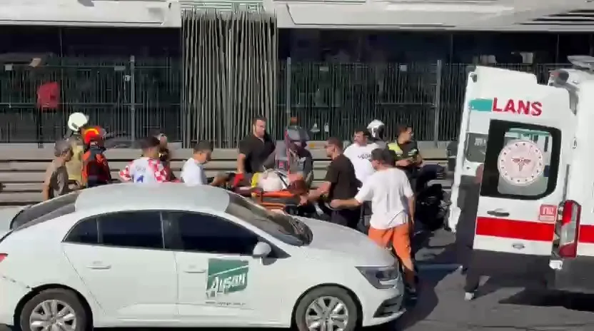 Beylikdüzü D-100 hattında trafik felç: Zincirleme kazada can pazarı