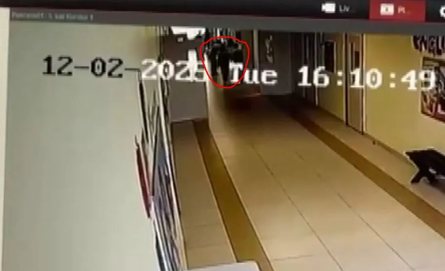 Okul koridorunda korkunç kaza: 12 yaşındaki öğrencinin koluna kapı kolu saplandı