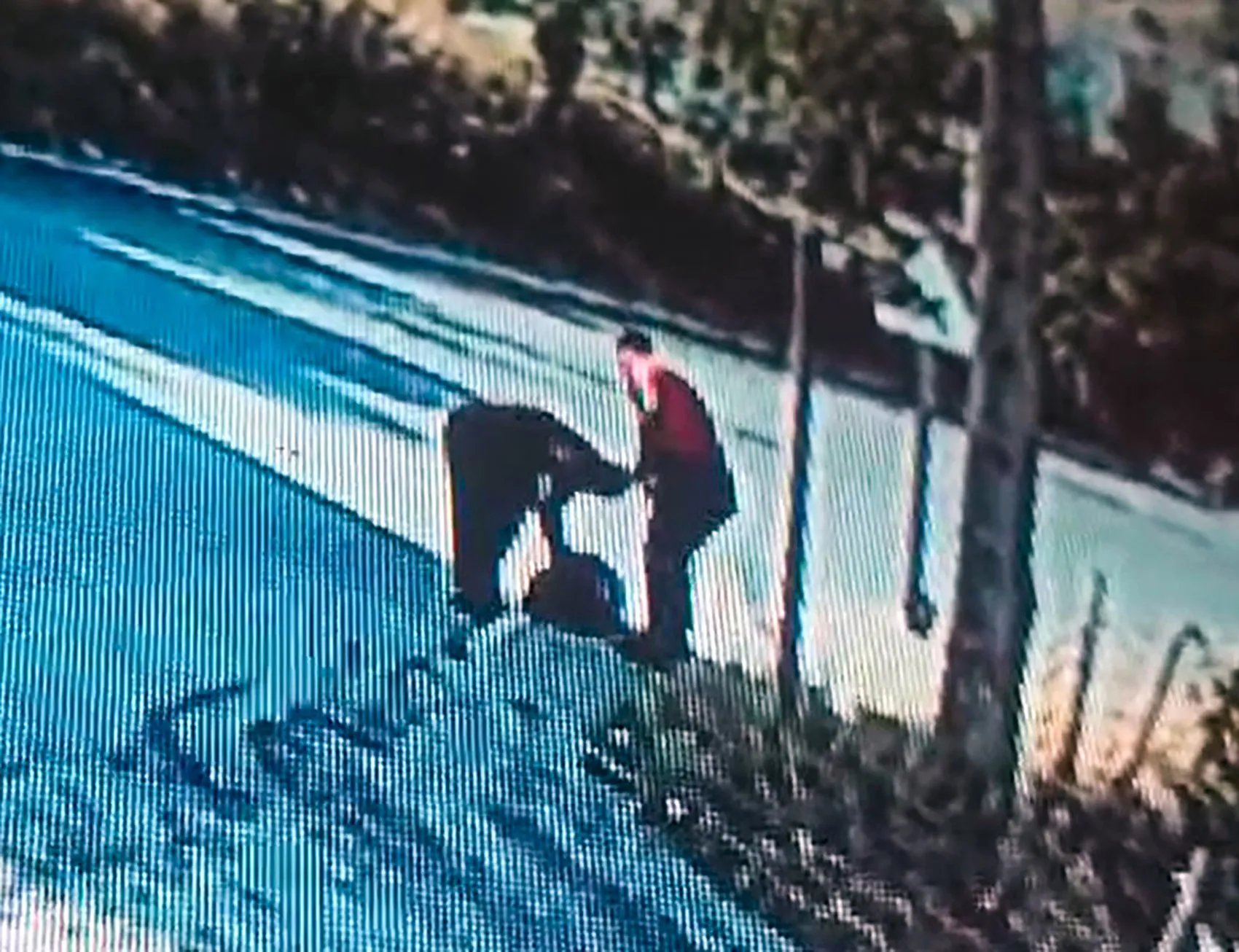 Kozan'da vicdanları sızlatan saldırı: Engelli vatandaşı darbeden şüpheli serbest