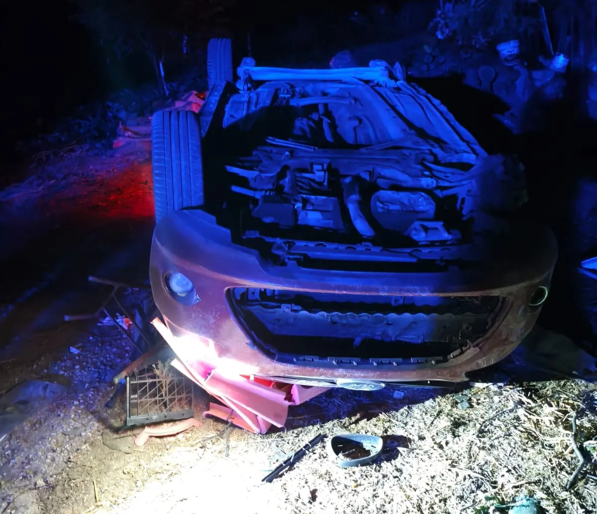 Keşan sahil yolunda korkutan kaza: Gençlerin bulunduğu araç takla attı