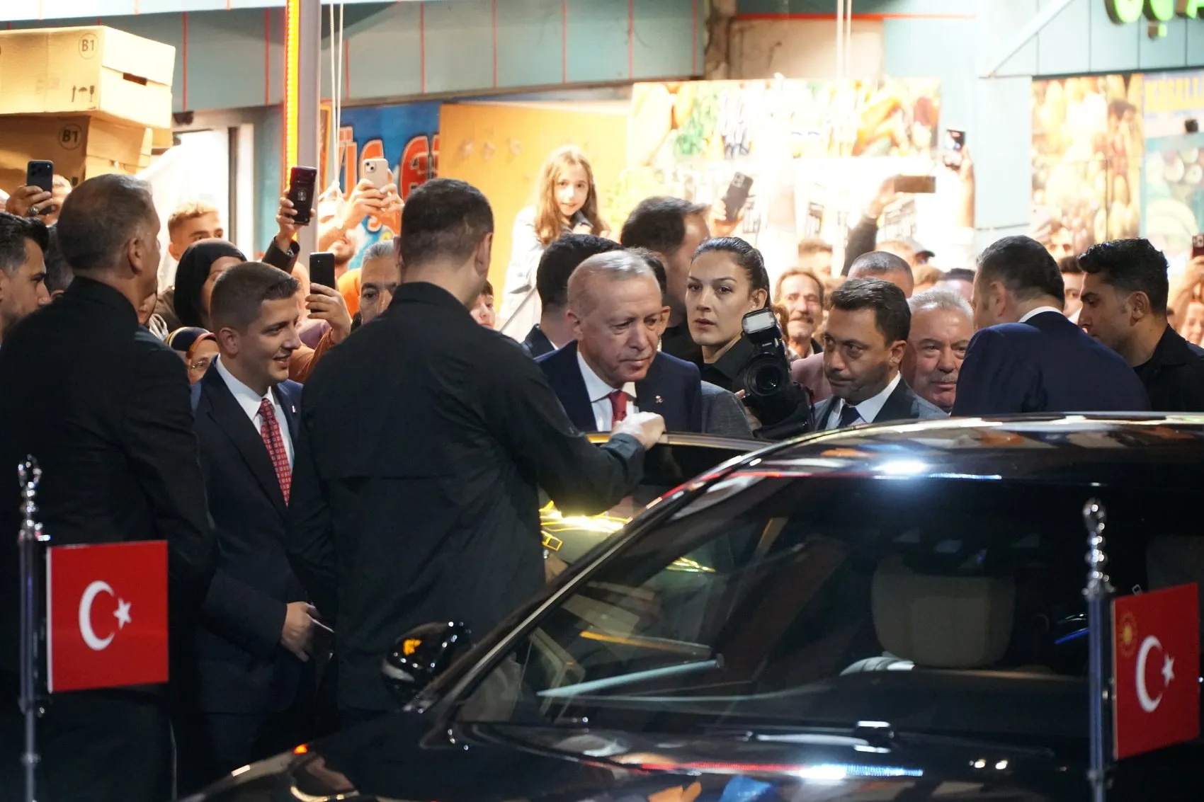 Cumhurbaşkanı Erdoğan Rize'de: Seçim mesajı hemşerilerinden geldi