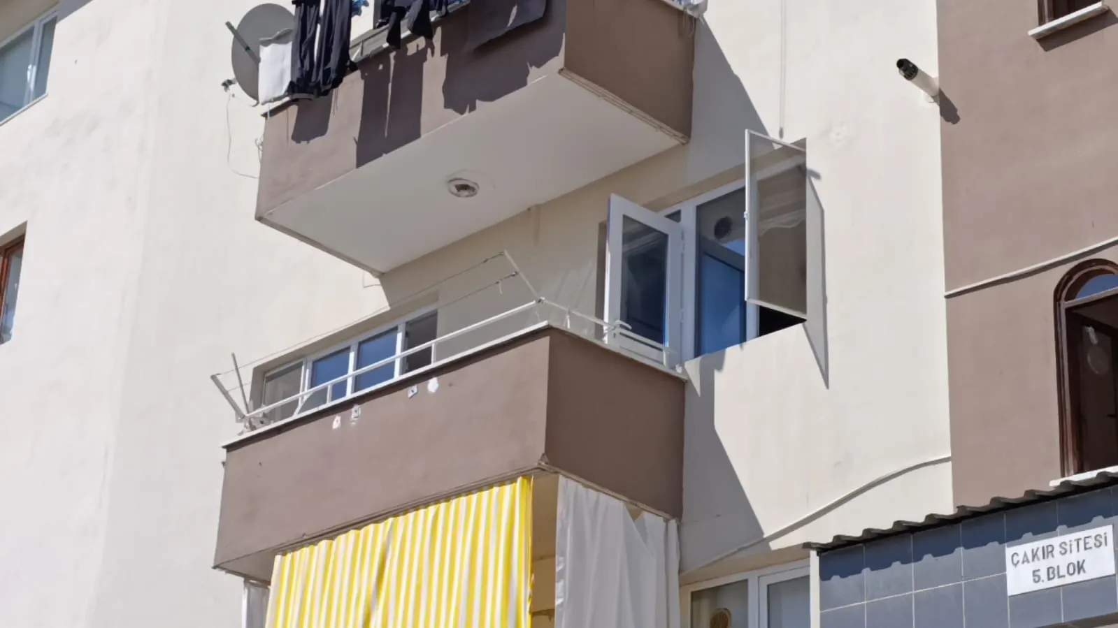 İnegöl'de mutfaktan yükselen dumanlar paniğe yol açtı: 4 kişi hastanelik oldu