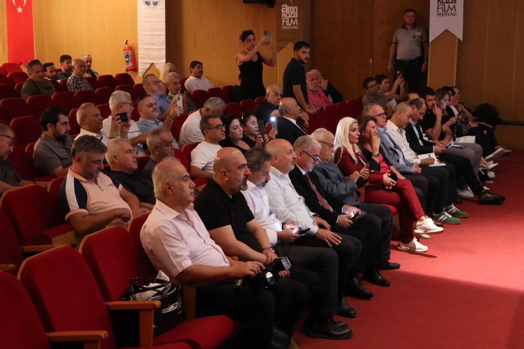 Altın Koza'da bu yılın başrolünde çevre var: Mikroplastik tehlikesine sinemayla dikkat çekilecek