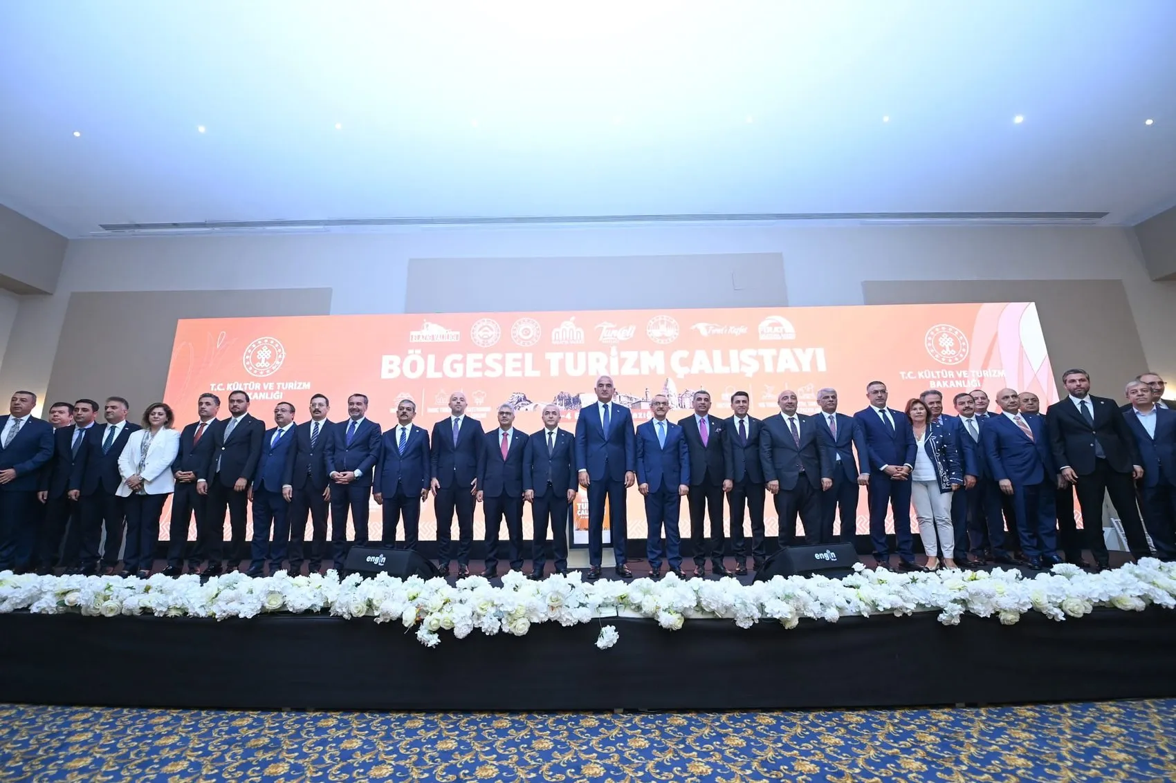 Doğu Anadolu'nun turizm rotası yeniden çiziliyor: Bakan Ersoy'dan 5 şehre stratejik çağrı