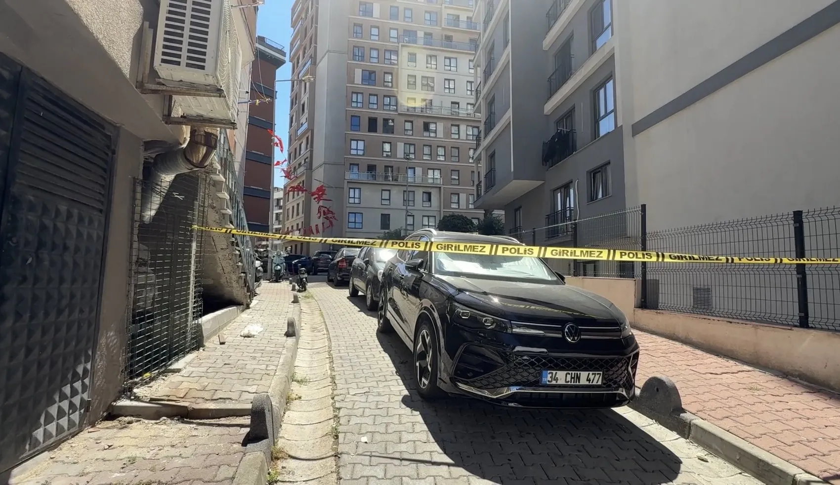 Kağıthane'de rezidans dehşeti: 14'üncü kattan düşen genç kadın hayatını kaybetti