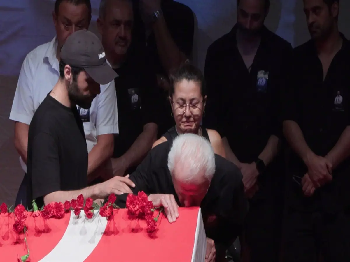 Serhat Mustafa Kılıç a son veda! Babası ayakta durmakta zorlandı 6