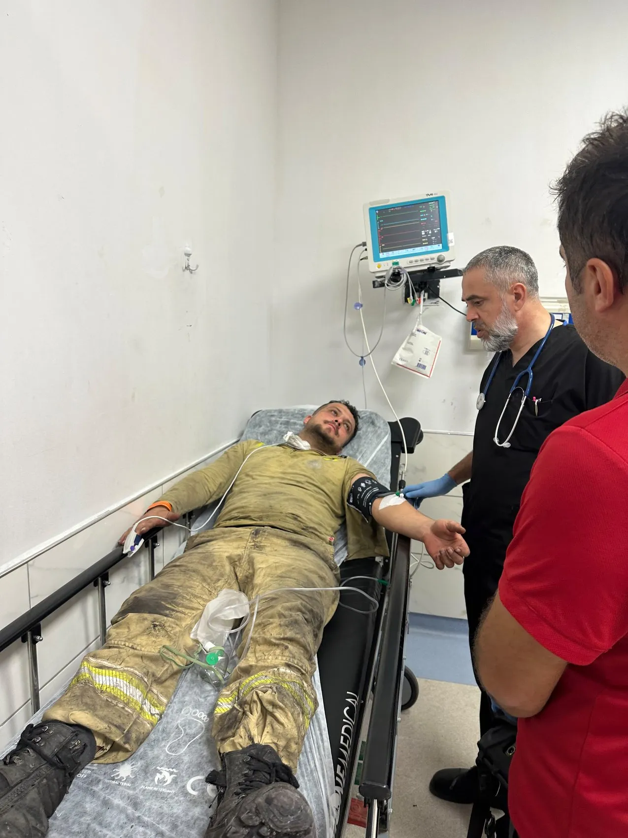 Serik'teki orman yangınında korkutan anlar: Bir işçi hastaneye kaldırıldı