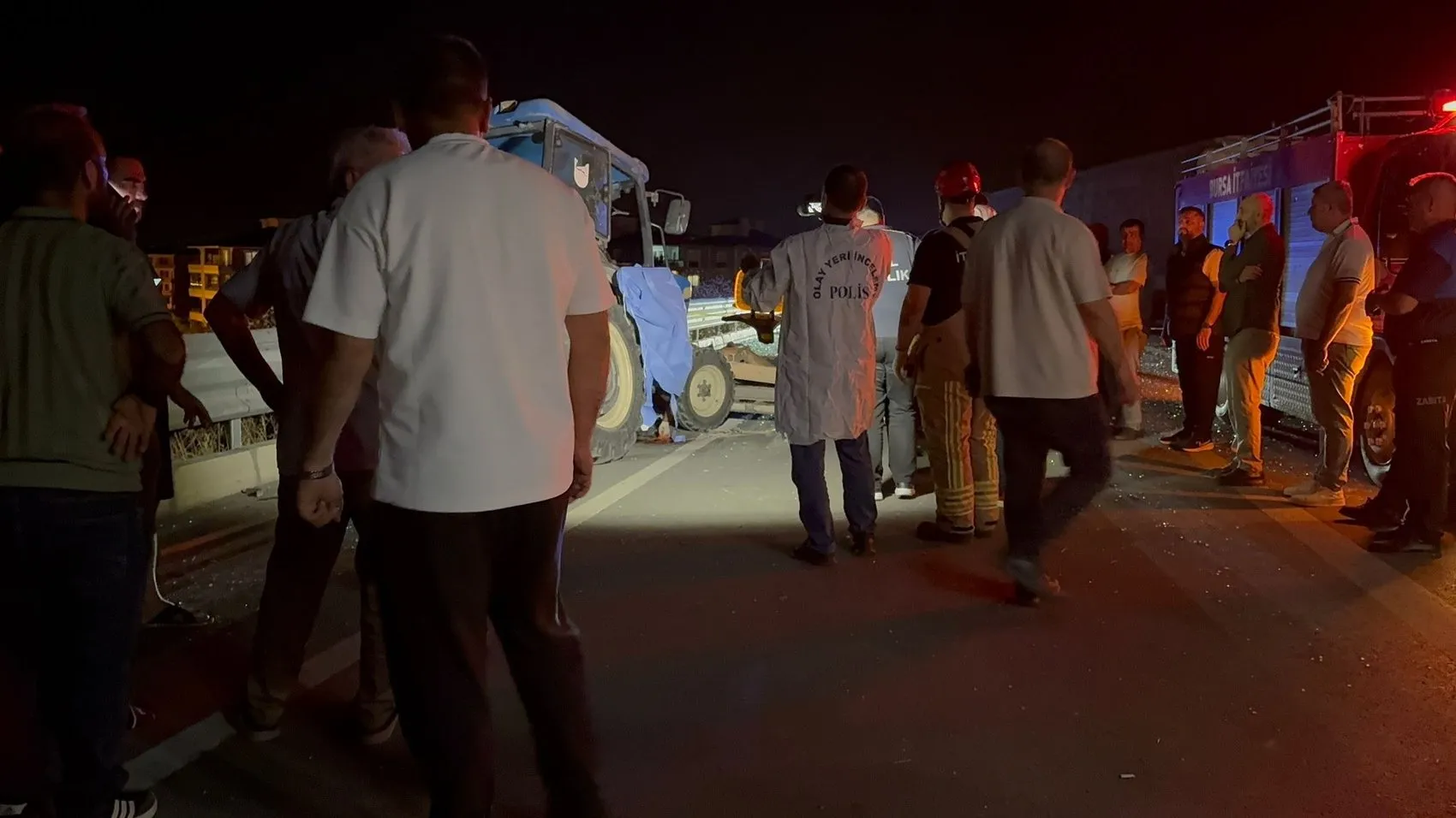 İznik Çevre Yolu'nda gece yarısı dehşeti: Traktör sürücüsü feci kazada can verdi