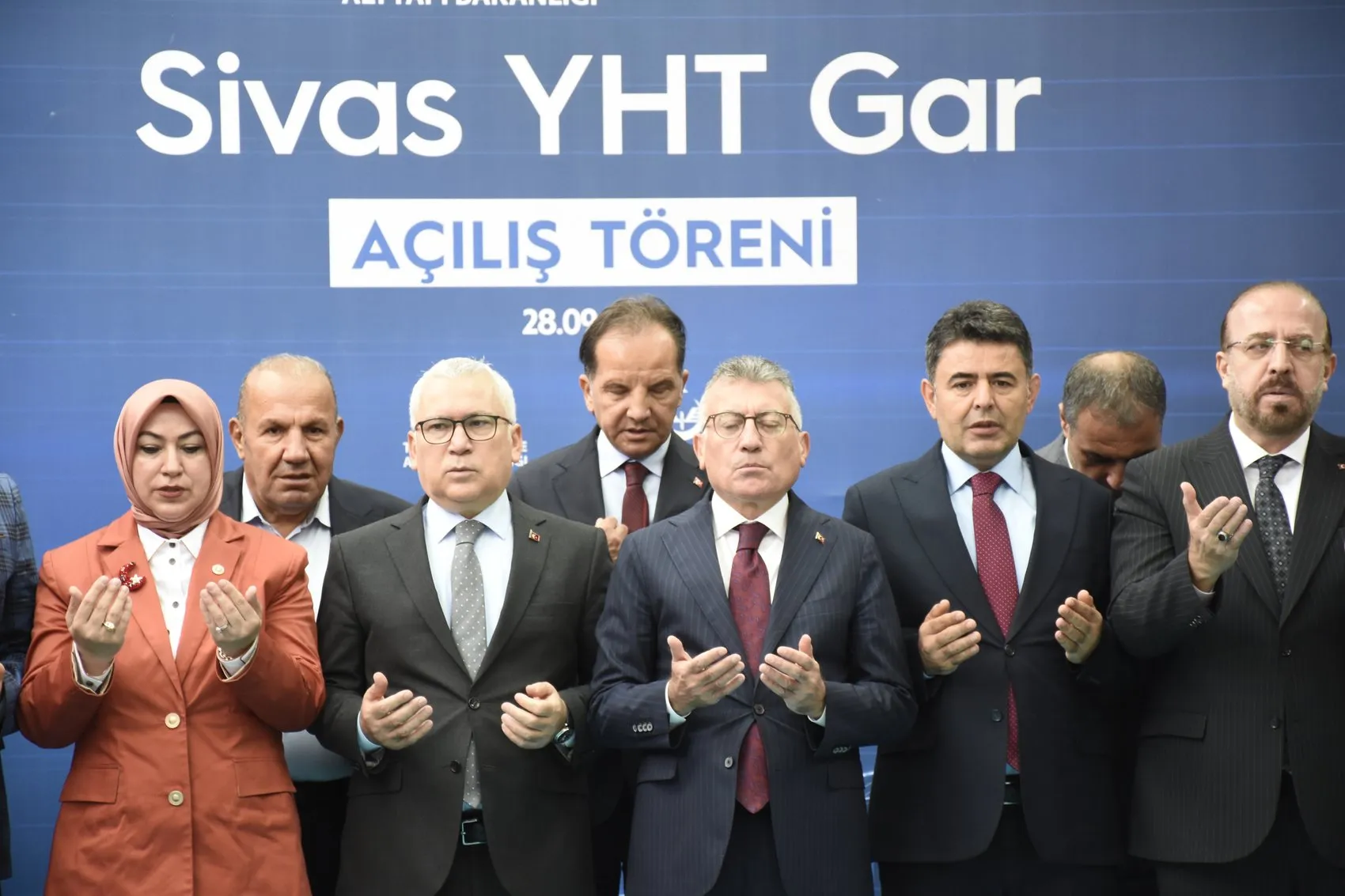 Sivas'ta Tarihi Dokunun Modern Yüzü: Eski Lojistik Ambarı YHT Garı Oldu