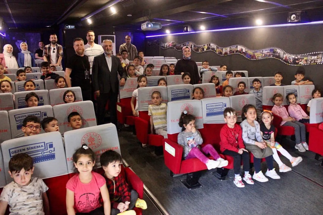 Beyaz perdeyi köylere taşıyan dev proje: 81 ilin tamamında sinema şöleni