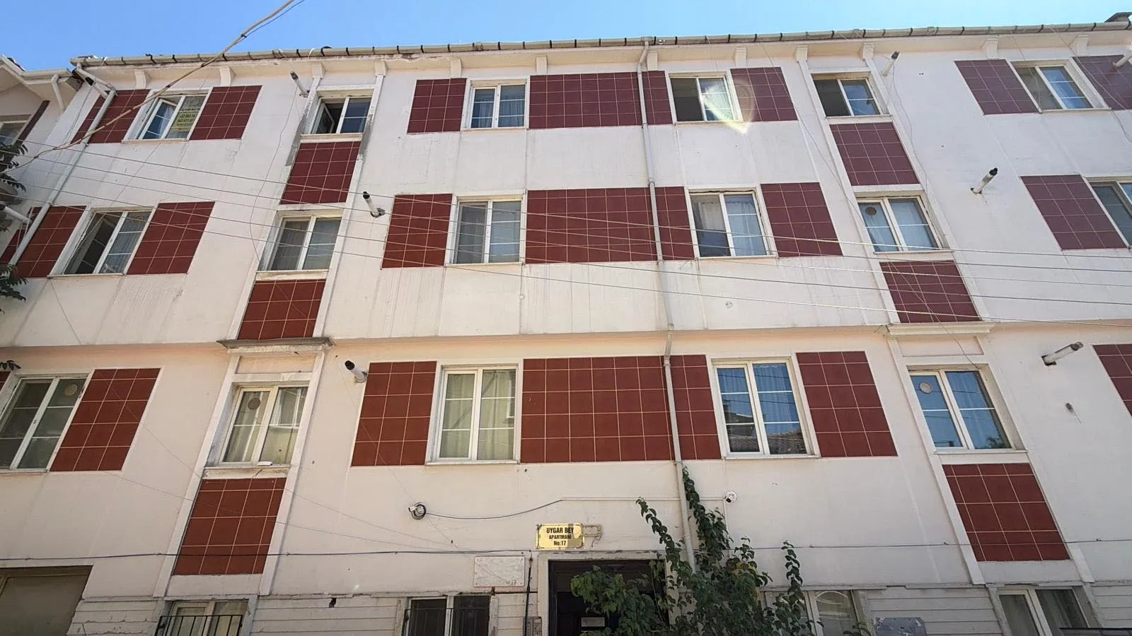 Anadolu Üniversitesi'nde hüzünlü veda: Genç akademisyen evinde ölü bulundu