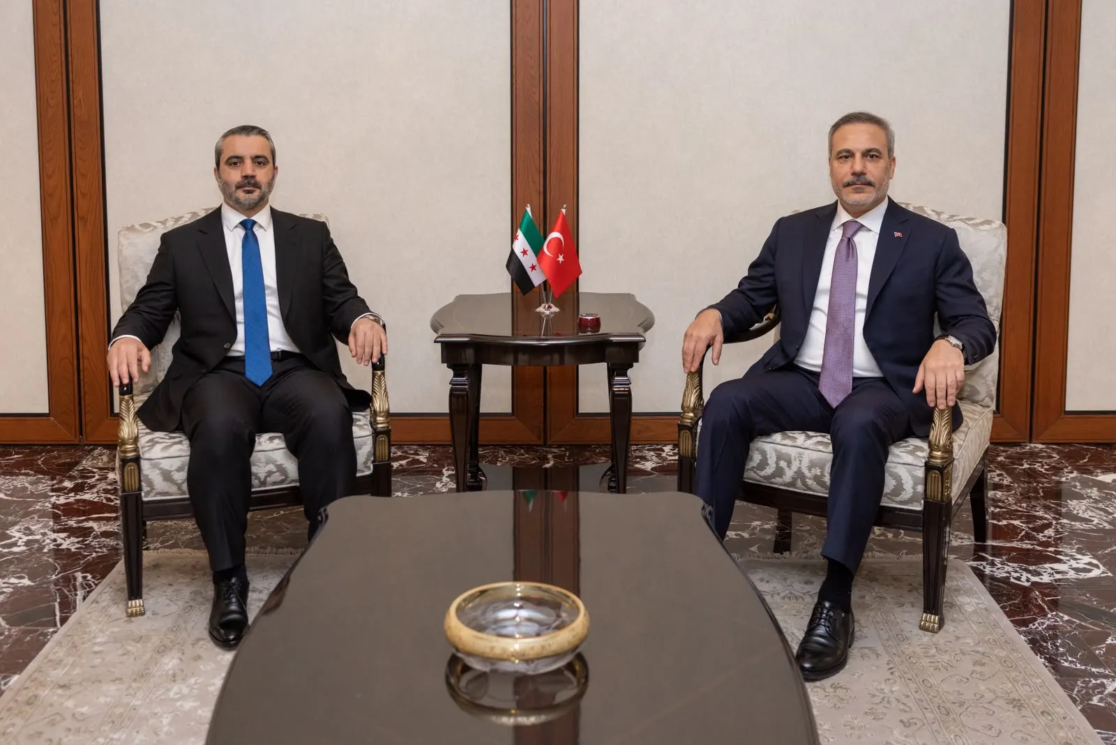 Ankara'da kritik diplomasi trafiği: Suriyeli mevkidaşla baş başa görüşme