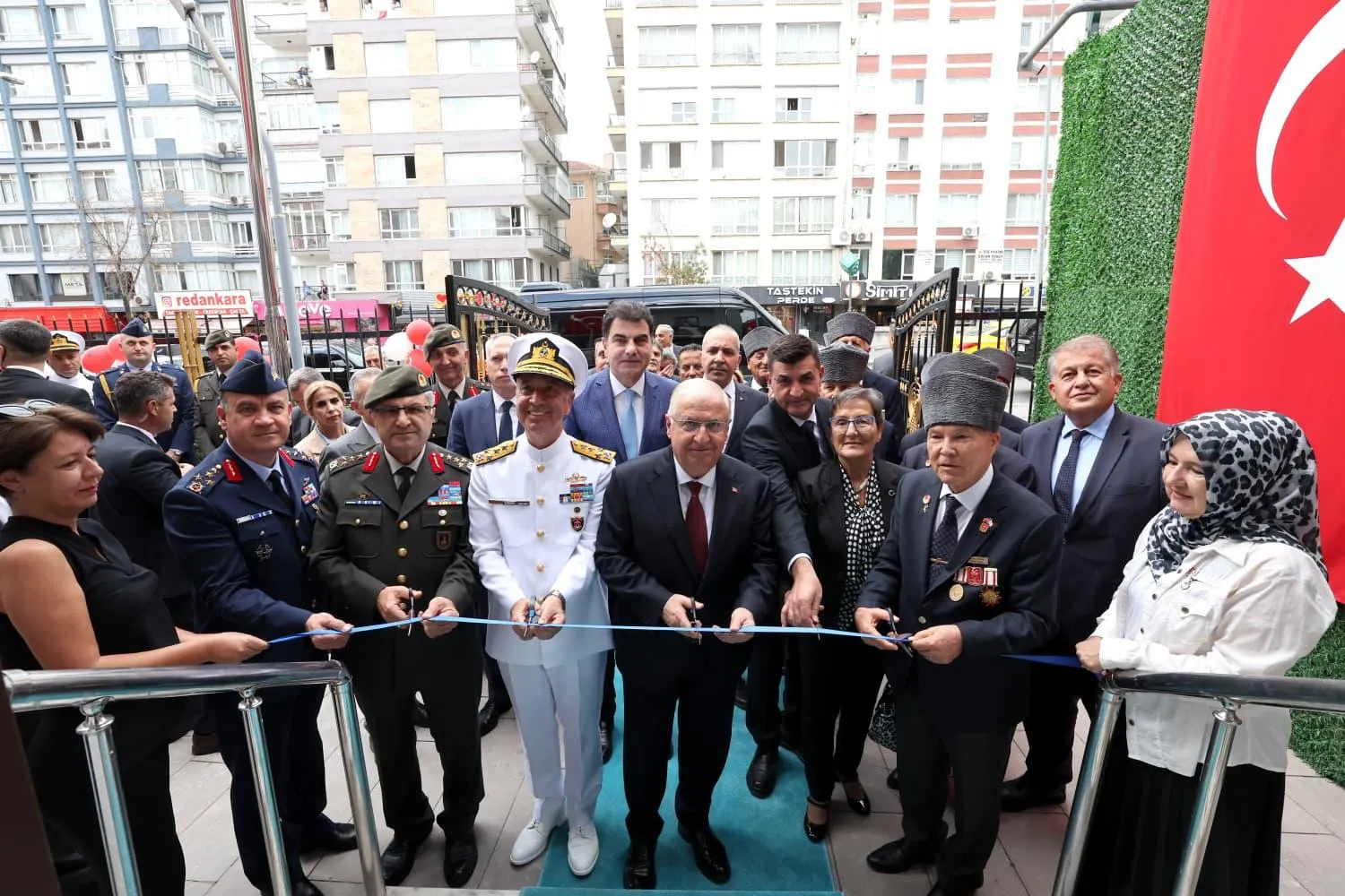 Ankara'da Gazilere Vefa: Yenilenen Genel Merkez Kapılarını Açtı