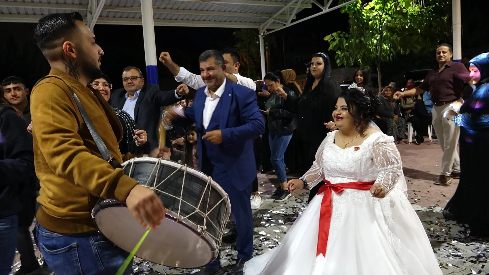 Burdur'da masalsı bir gün: Elif'in gelinlik hayali gerçek oldu