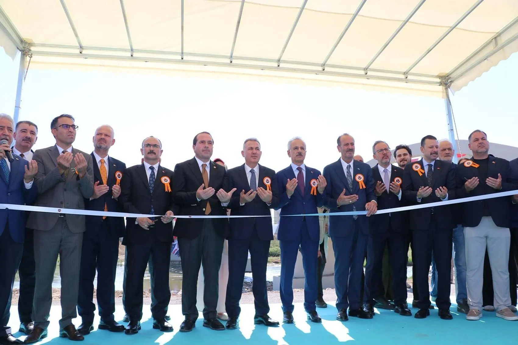 İzmir'in hafızası yeniden canlandı: Tarihi köprü aslına uygun şekilde ayağa kaldırıldı