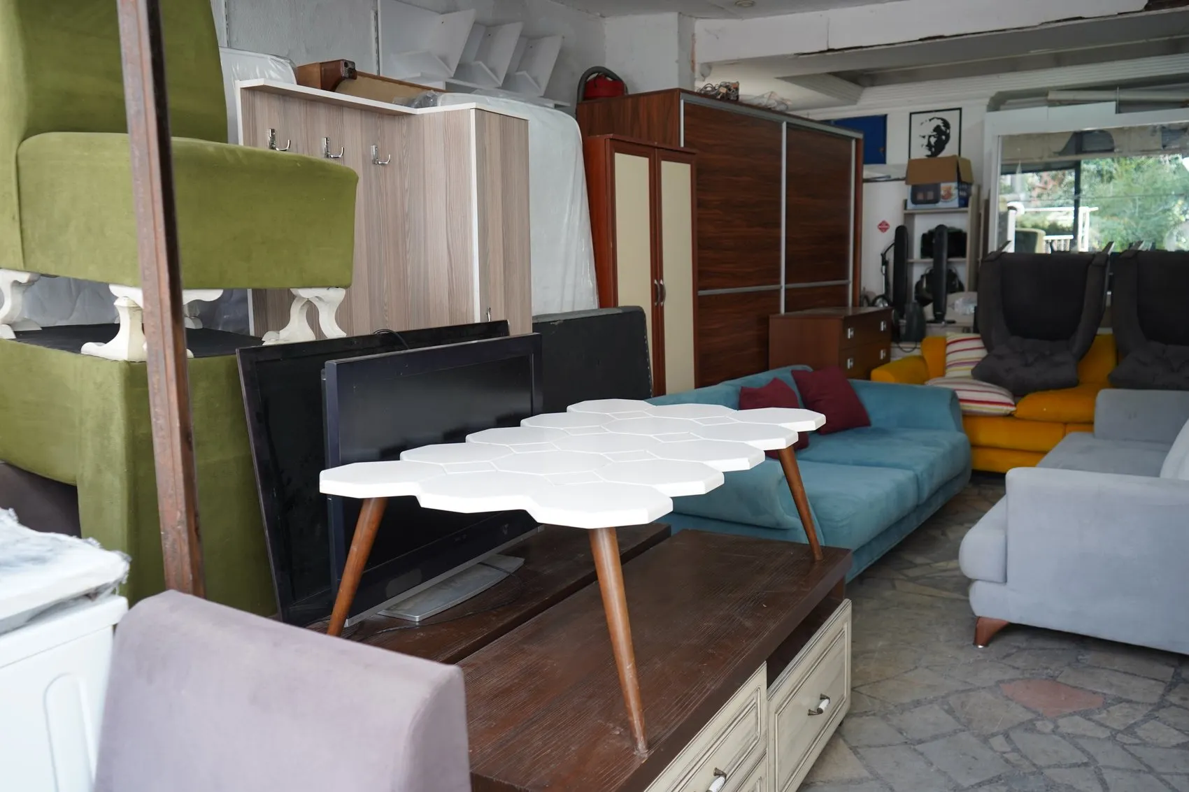 Antalya'da öğrencilerin yeni dönem telaşı: Bir evin maliyeti spotçuda 50 bin liradan başlıyor