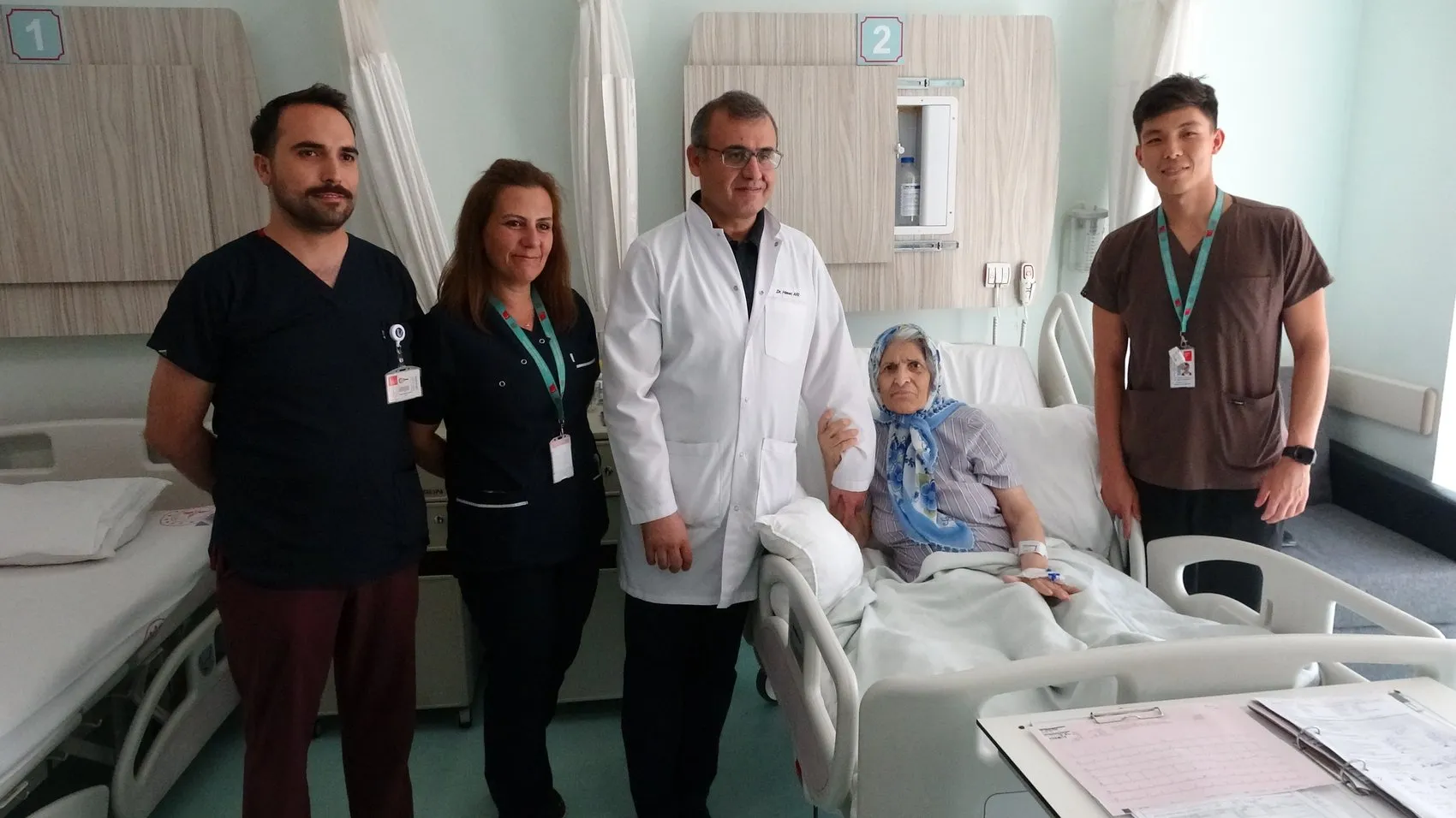 Açık ameliyat imkansızdı: 76 yaşındaki hastaya dünyada nadir görülen mucizevi müdahale