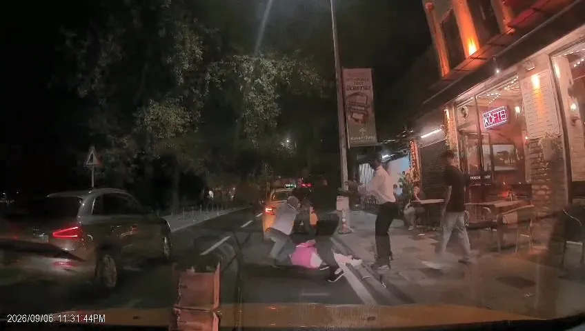İstanbul'un göbeğinde taksi dehşeti: Ücret tartışması kavgaya dönüştü
