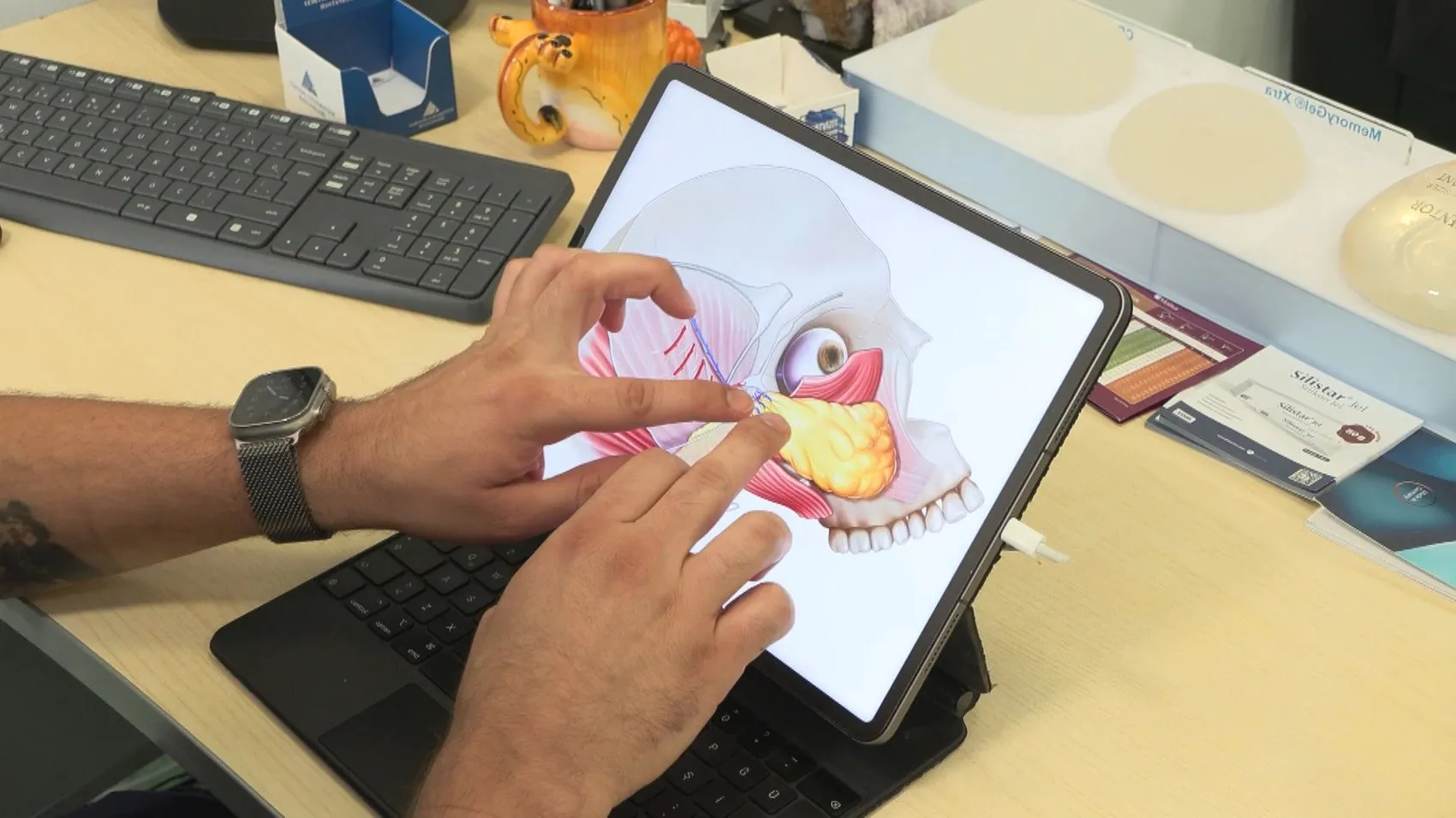 Yüz germede iz bırakmayan devrim: Saç içinde gizlenen 3 santimetrelik dokunuş