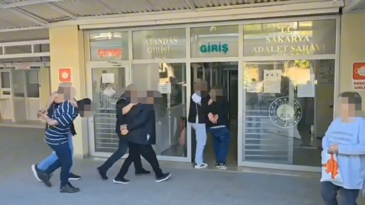 Sakarya'da şafak operasyonu: DEAŞ şüphelilerine geçit yok