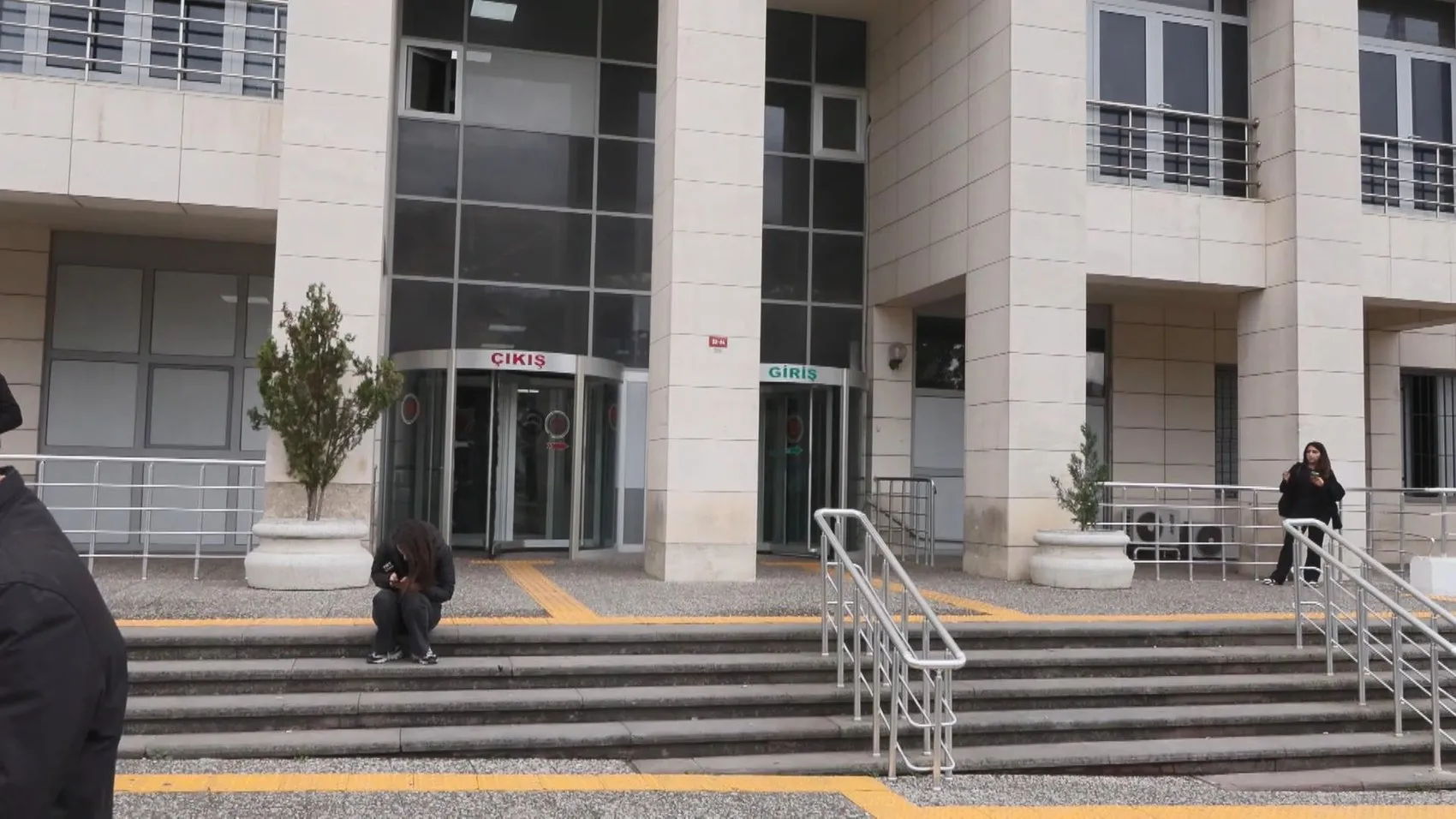 Kurtlar Vadisi'nin Kazım Kaşifoğlu'su adliyede: Sır dolu karakterin perde arkası aralanıyor