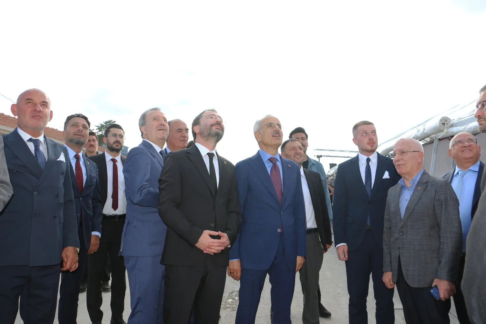 Bakan Uraloğlu'ndan Isparta'ya dev ulaşım müjdesi: Dereboğazı-Antalya yolu için tarih verildi