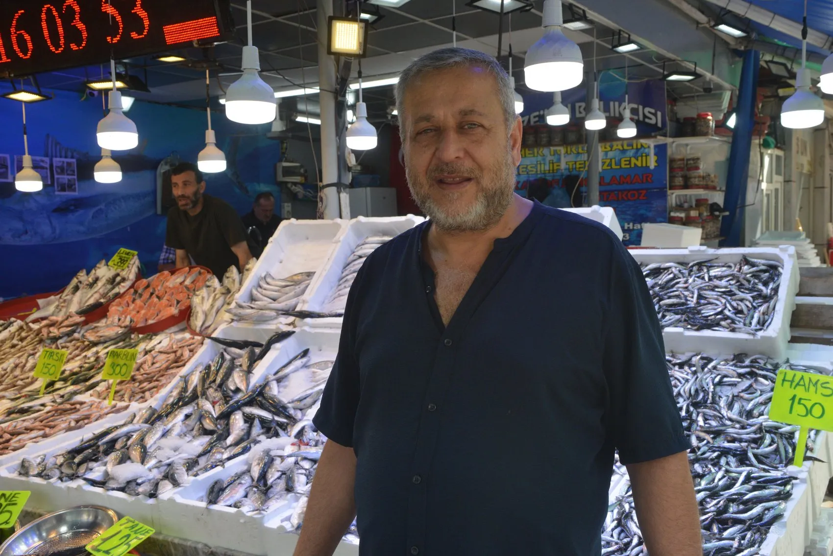 Karadeniz'de ağlar doldu taştı: Rize tezgahlarında sezon bereketi başladı