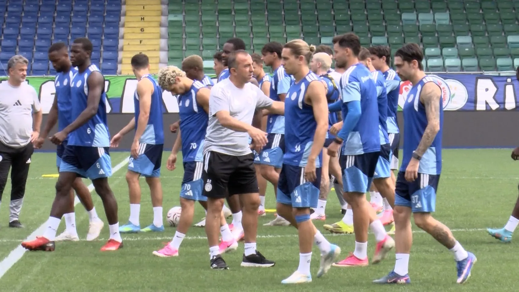 Rizespor'da yeni dönem: Gençleşen kadroyla hedefler büyüyor