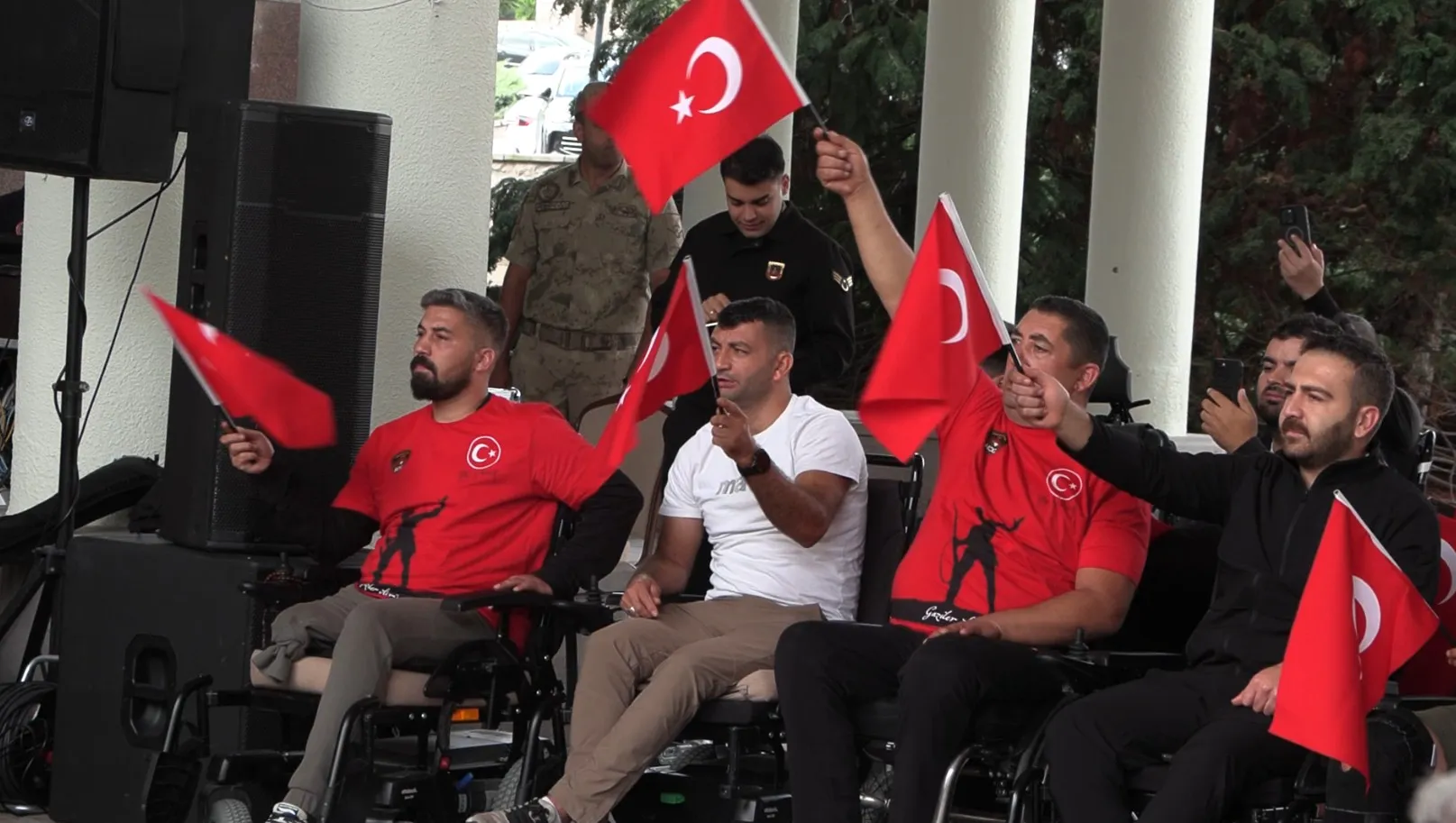 Kahramanlar için Ankara'da duygusal buluşma: Hastane bahçesinde bando sesleri yükseldi